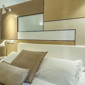 Santacroce Luxury 4*, Lecce Italien